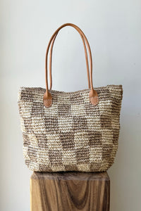 RAFFIA CHECKER BEACH BAG